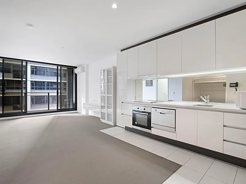 FURNISHED 2 BEDROOMS & 1 BATHROOM APARTMENT!!