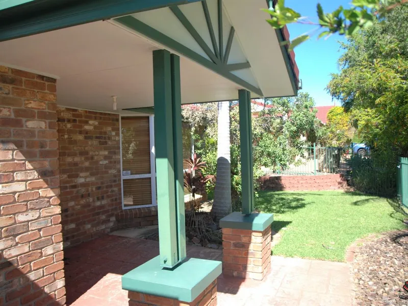 Spacious House For Rent in Parkinson