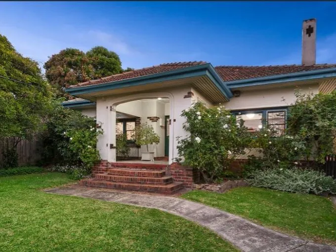 Period Charm In A Prominent Location