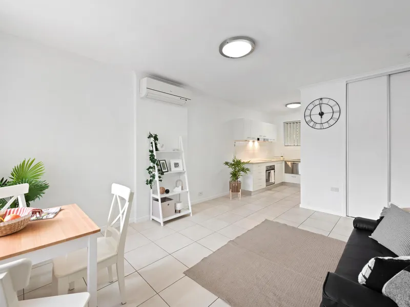 Nest or Invest in Thriving Morningside Pocket