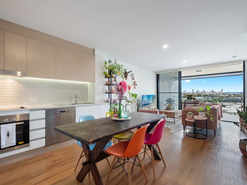 Beautiful and Convenient Apartment