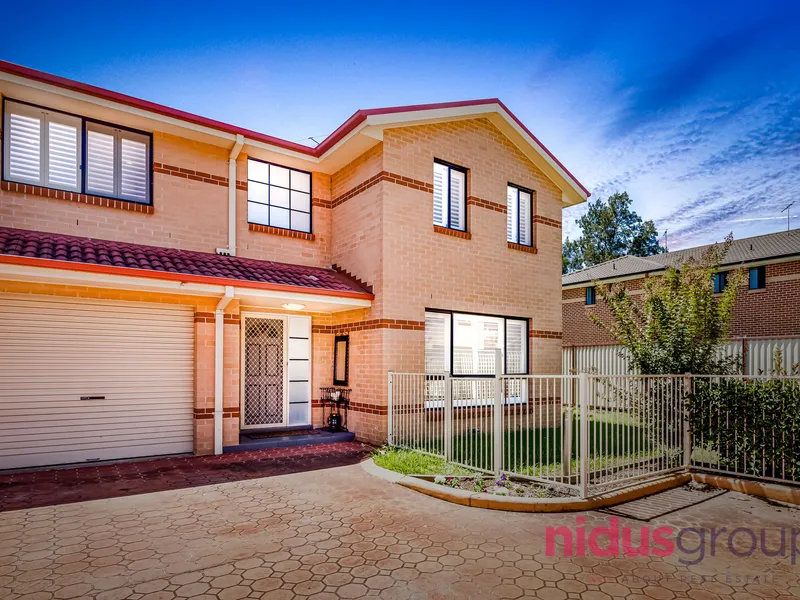 Entertainers Delight - 5 mins walk to Quakers Hill Train Station