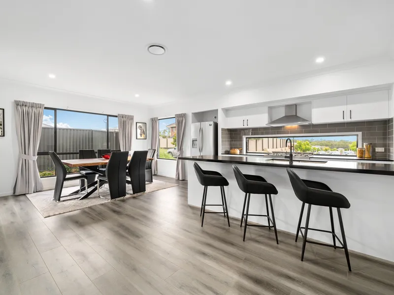 Quality Newly Build Neptune Home!! 