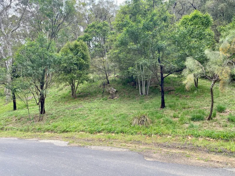 HILL SIDE BLOCK WITH RURAL VIEWS - 6746sqm