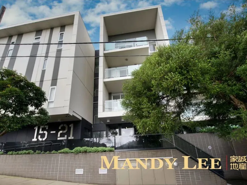 2 bedroom apartment in Box Hill Centre, Furniture included!