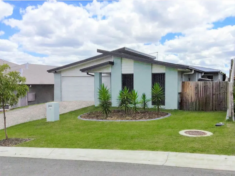 4 Bedroom Family Home In Bellbird Park
