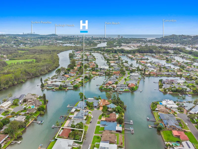 Direct Ocean Access from Your Backyard - A Rare Gem!