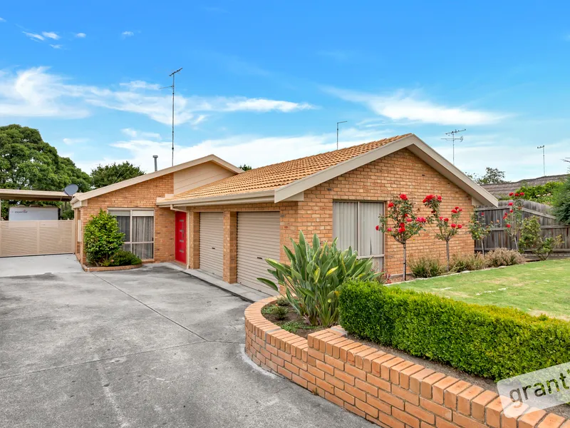 Welcome home…. 1290sqm perfection!