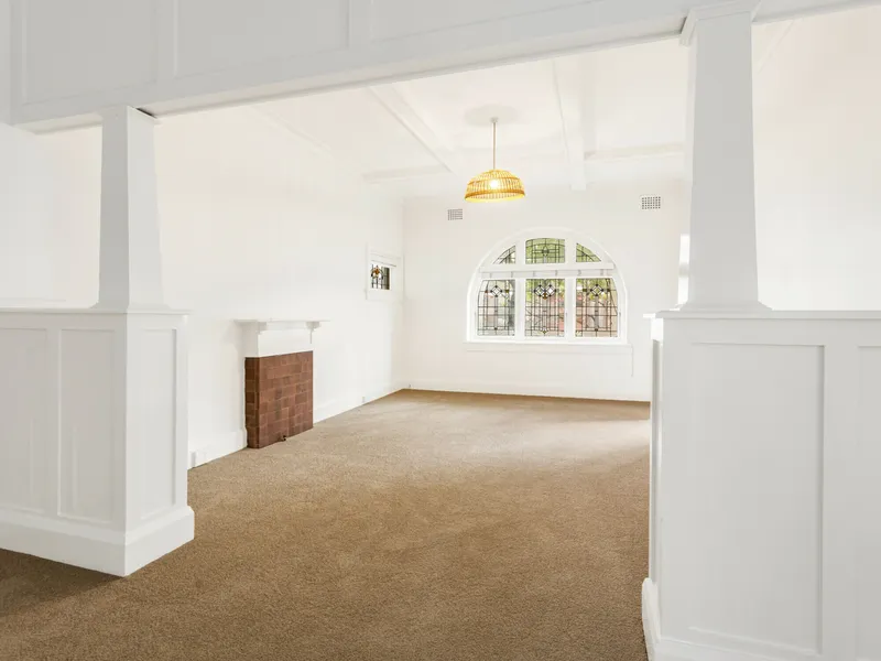 SPACIOUS 3 BEDROOM APARTMENT