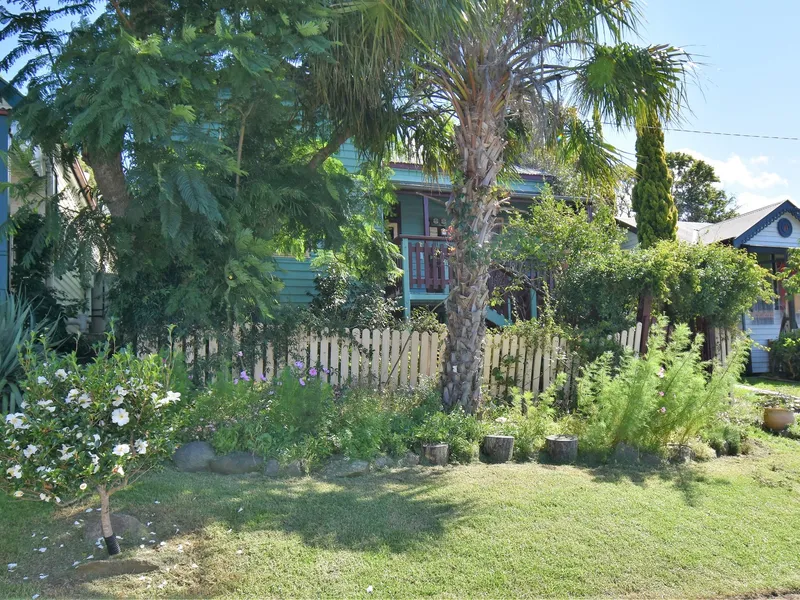 Historic 'Lighthouse View'