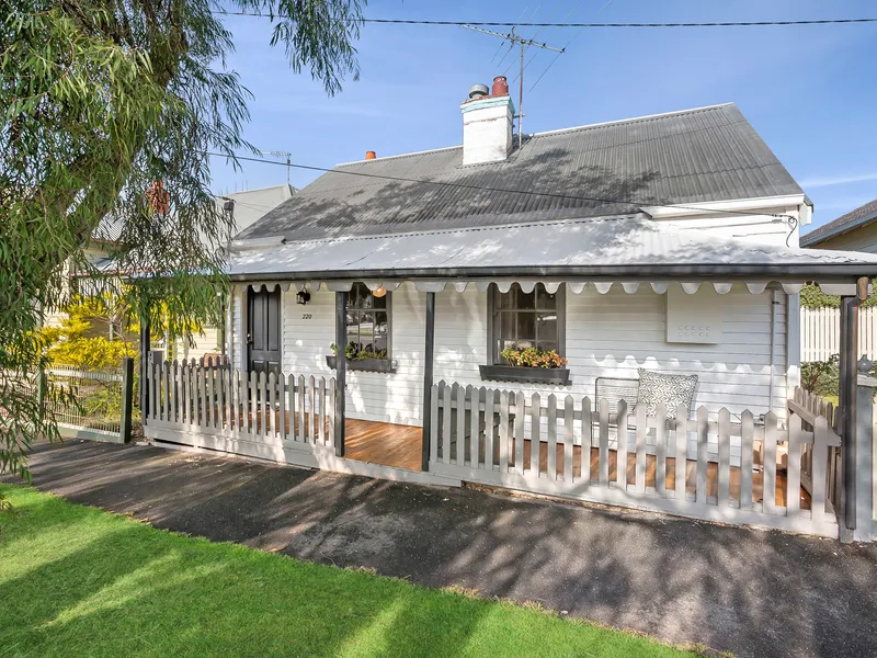 1850's Cottage Charm in Central Geelong