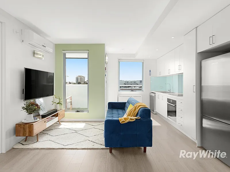 Online Auction | Sun Filled with Sights on Carnegie Village