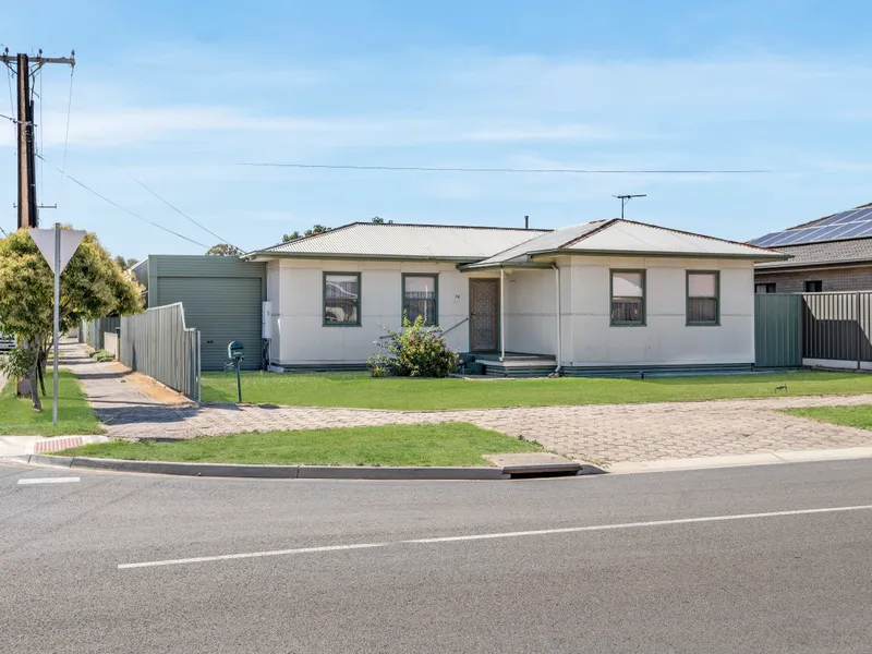 Corner Block in Fantastic Location!