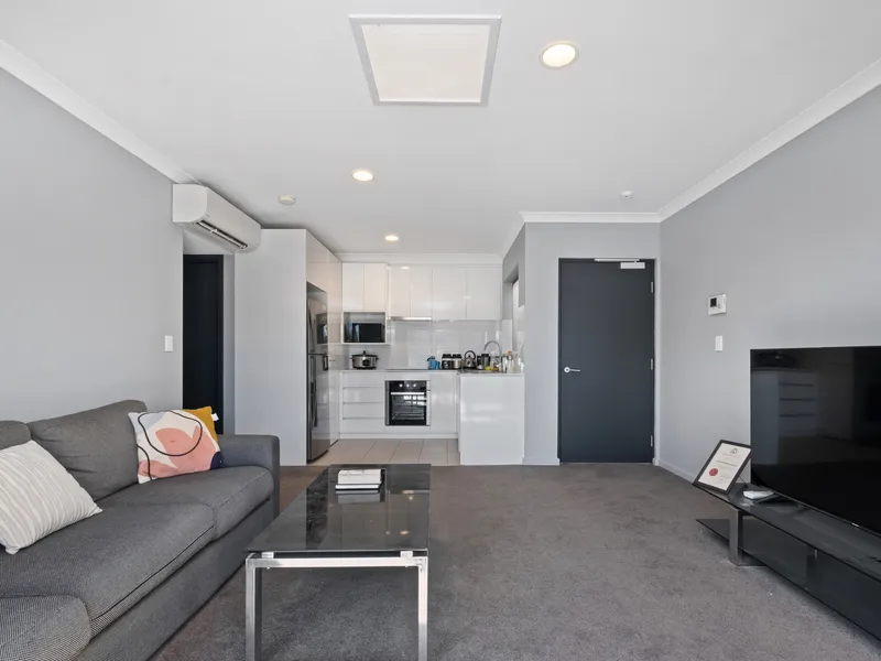 A rare opportunity to live in a Boutique Apartment within walking distance of the CBD