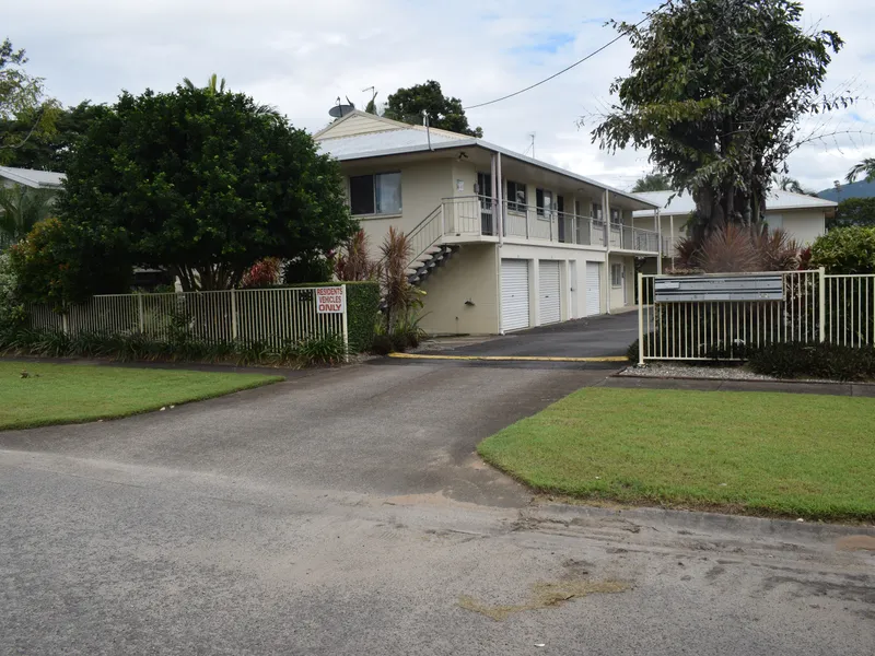 NEWLY RENOVATED – GROUND FLOOR - CAT FRIENDLY