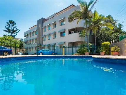 Comfortable Unit to let at Clayfield