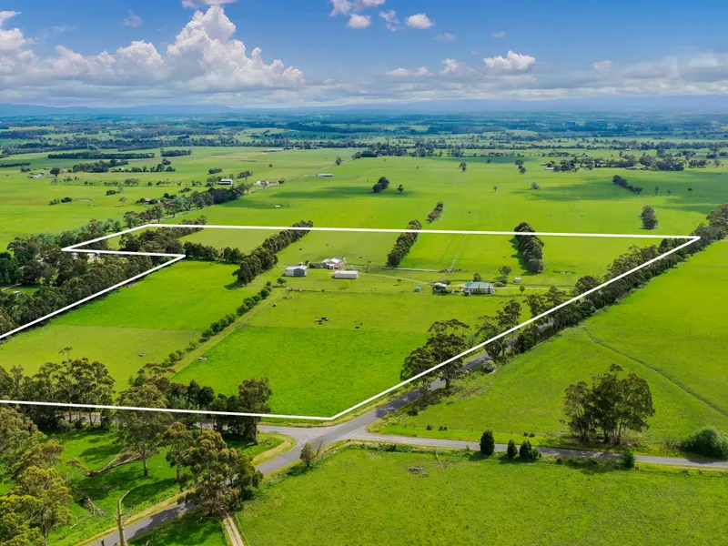 Yarragon 40 Prime Grazing Acres with Country Homestead