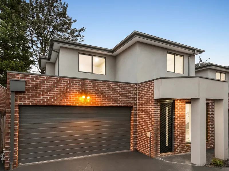 Contemporary Fully Furnished Family Living
