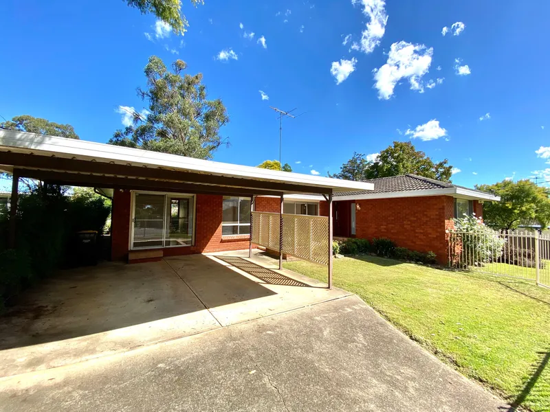 4 Bedrooms | 2 Living Areas | Fantastic Home