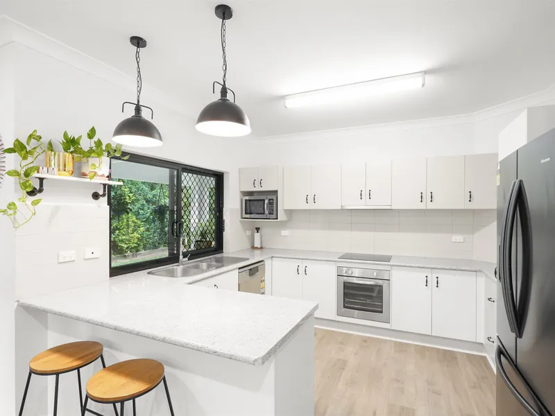 Tropical entertainer lifestyle home