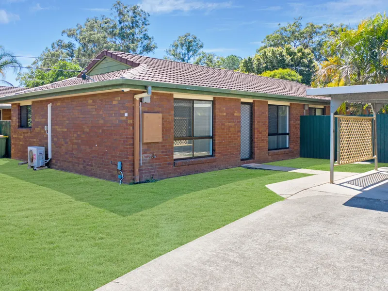 NEAT AND TIDY 2 BEDROOM DUPLEX!