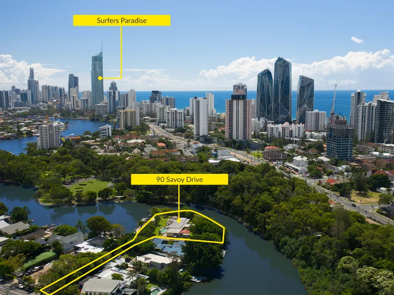 2,727m2 Iconic Trophy Site - Extremely Rare Opportunity - 125 Metres Of Wide Water Frontage!