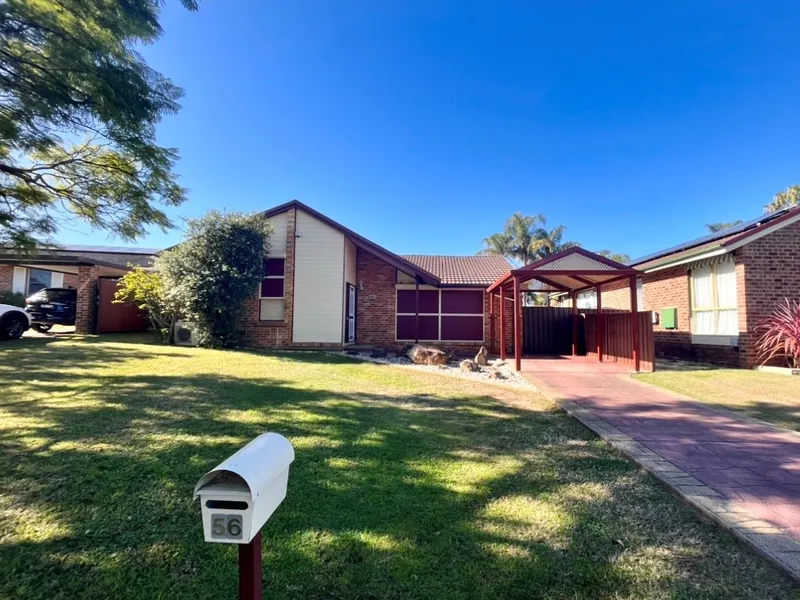 NEW CARPET, NEW PAINT & DUCTED A/C!