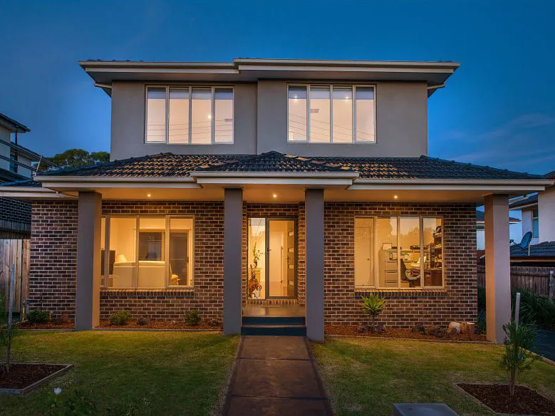 EXCLUSIVE LIVING IN NOTTING HILL!