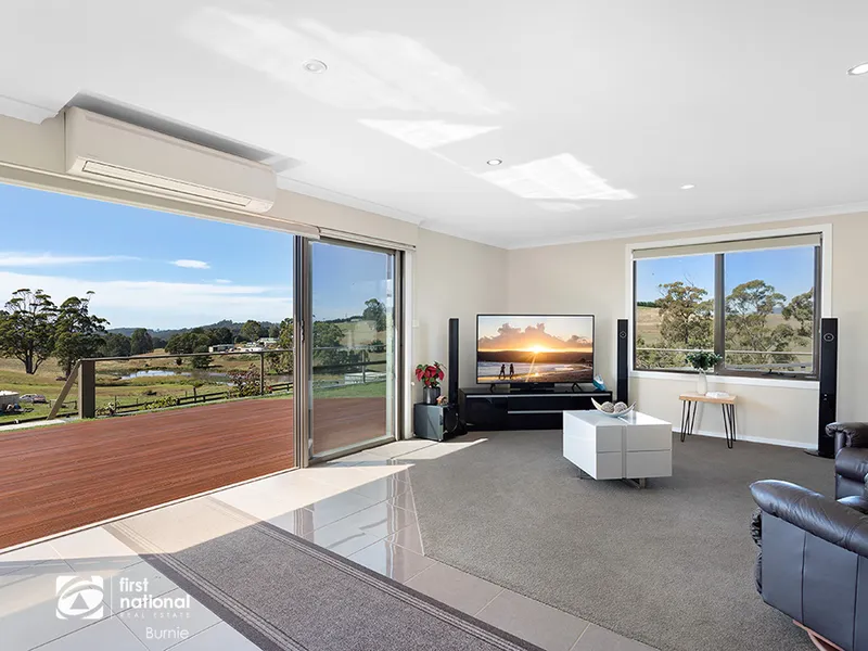 Contemporary Country Vista