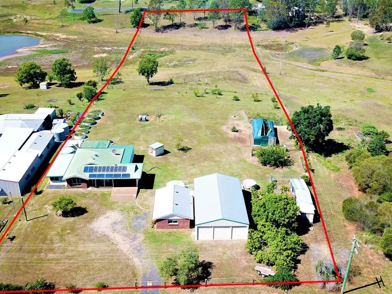 LAKE VIEWS | BRICK HOME | ACREAGE | GRANNY FLAT | LARGE SHED