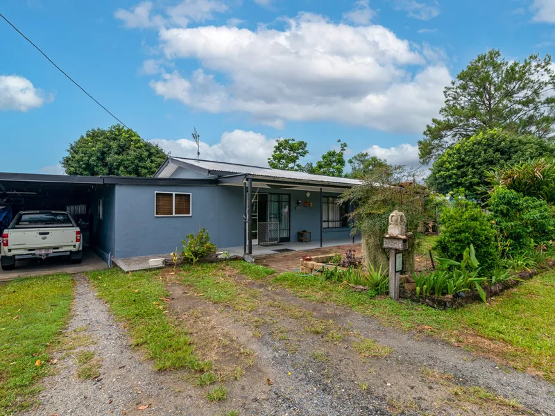 SOLID COTTAGE STYLE HOME