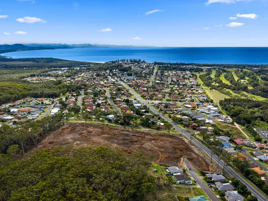 VACANT LAND – DUAL OCC POTENTIAL - ELEVATED POSITION – PRESTIGE ESTATE