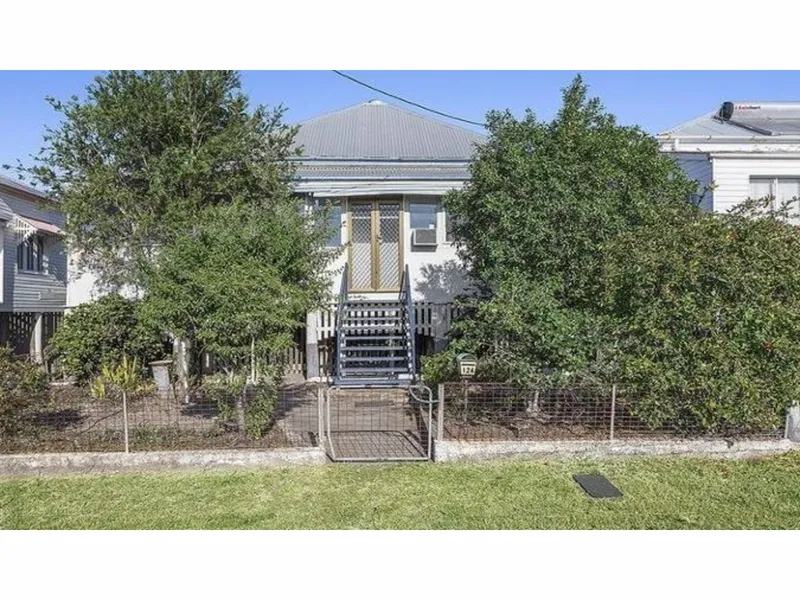 Great Little Queenslander- Perfect Investment.