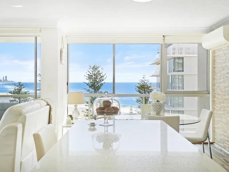 BURLEIGH BEACH TOWER - FURNISHED