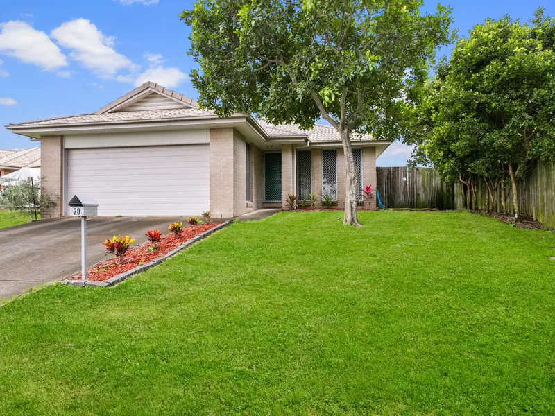 4 BEDROOM HOME - CONVENIENT LOCATION