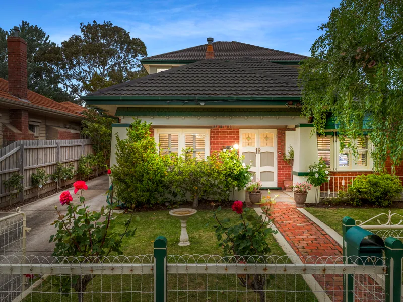 Lovingly Restored Californian Bungalow