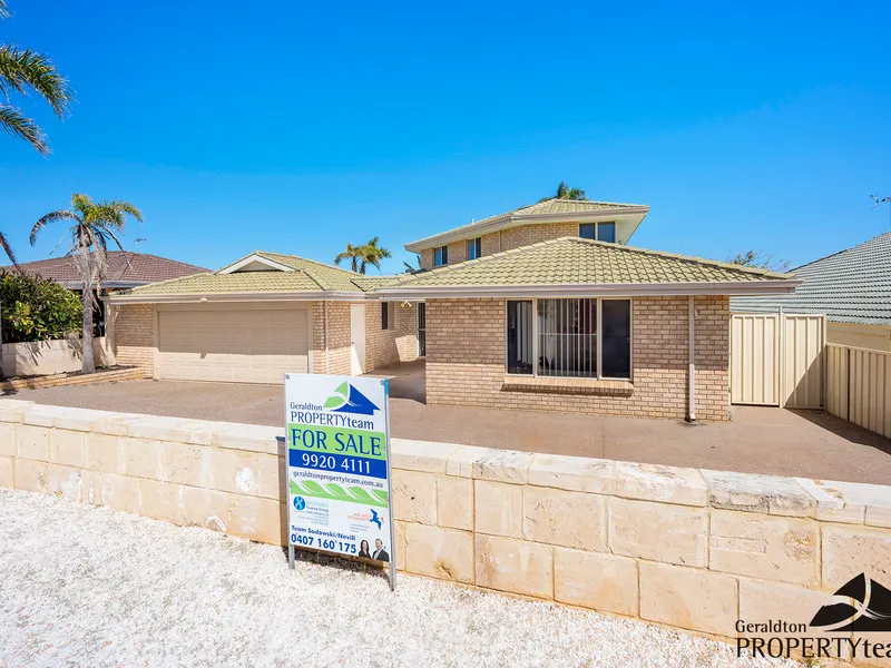 Two Storey Family Home With Ocean Views