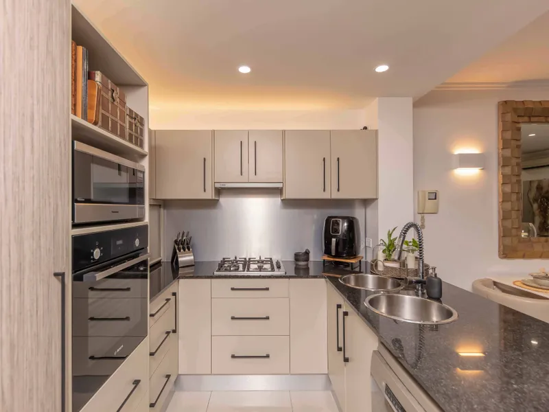 Must be inspected to appreciate, it is better than new!