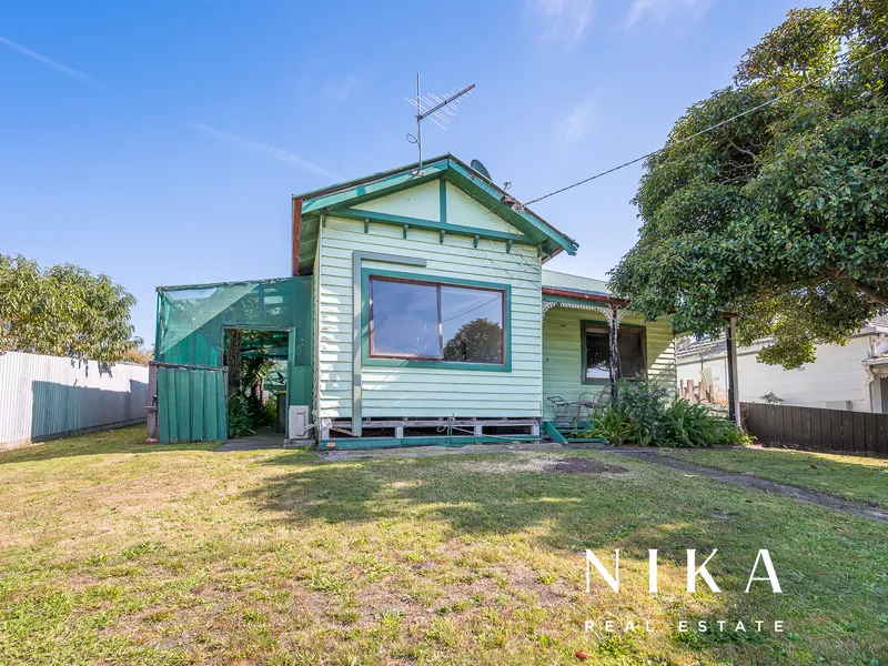 COTTAGE ON MERRIN