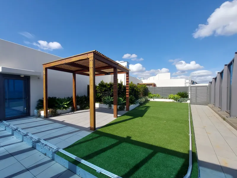 Brand New 180 Degree North-West Facing Penthouse