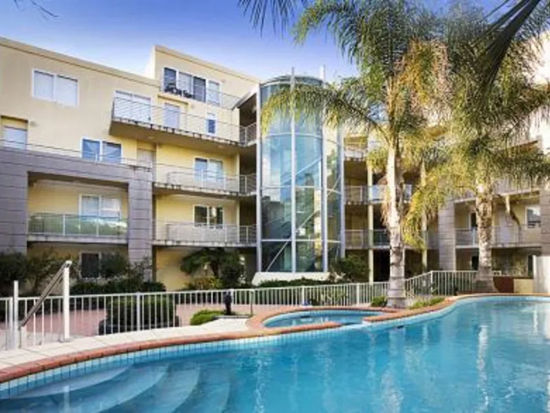 Lifestyle Plus with Pool and Gym