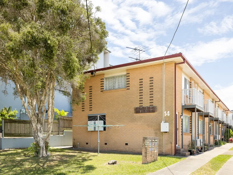 Stylishly 2-Bedroom Townhouse in Prime Redcliffe Location