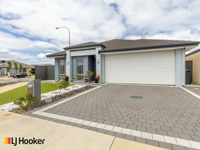 Huge luxury family home!