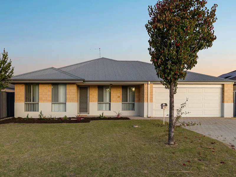 FAMILY FOCUSSED LIVING IN THE HUGELY POPULAR RIVERGUMS ESTATE