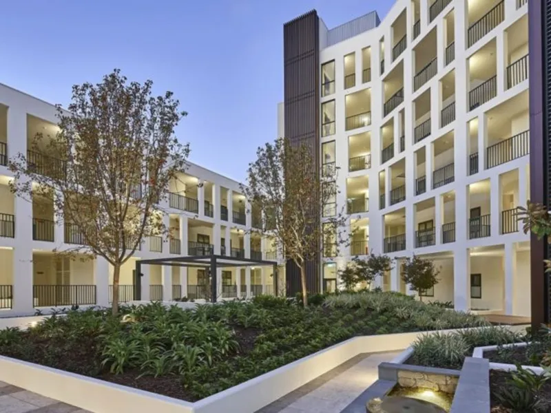 Modern Apartment - Central Claremont