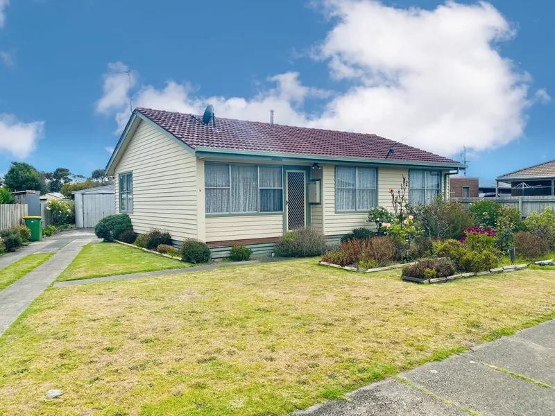 AVAILABLE FOR RENT NOW - 6 Kauri Crescent, Portland