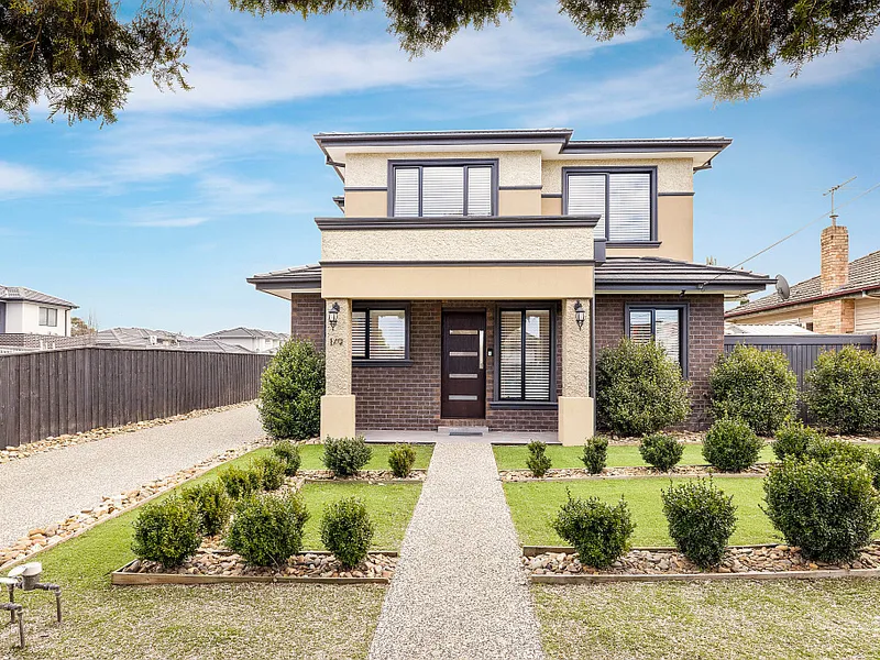 Luxurious Lifestyle in Prime Locale