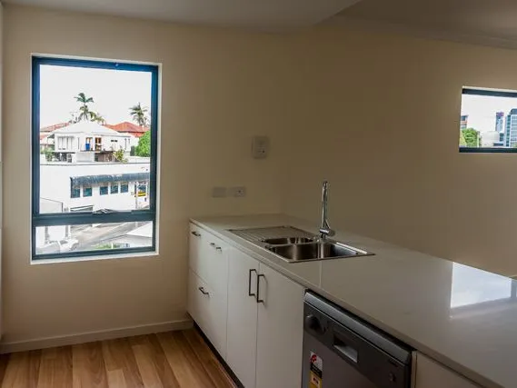 EXTRA LARGE 2 BEDROOM APARTMENT