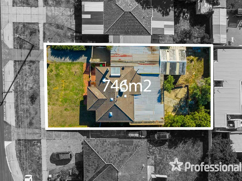 746m2 Development Block - MUST SELL