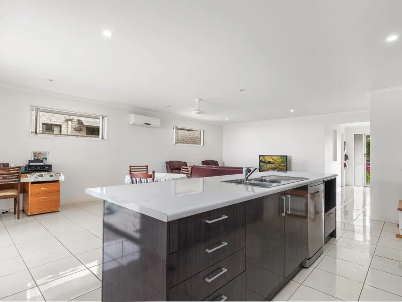 MOTIVATED VENDORS SAY SELL.